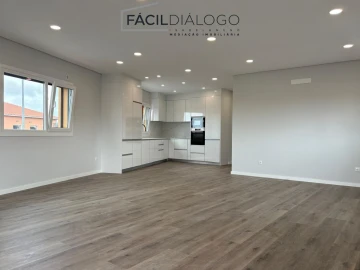 Apartamento T2 para Venda em Azeitão (São Lourenço e São Simão)