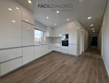 Apartamento T2 para Venda em Azeitão (São Lourenço e São Simão)