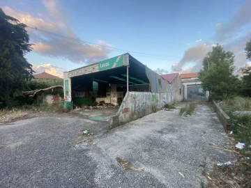 Terreno para Venda em Algueirão-Mem Martins