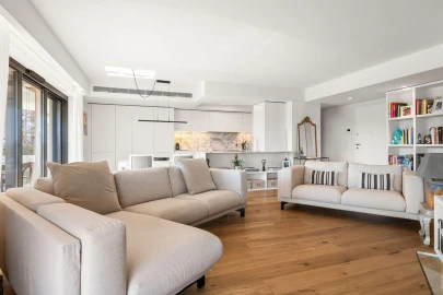 Apartamento T3 para Venda em Algés, Linda-A-Velha e Cruz Quebrada-Dafundo