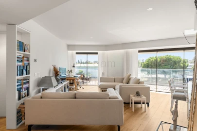Apartamento T3 para Venda em Algés, Linda-A-Velha e Cruz Quebrada-Dafundo