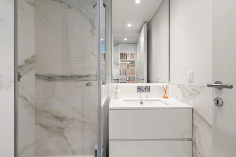 Apartamento T3 para Venda em Algés, Linda-A-Velha e Cruz Quebrada-Dafundo Foto 17