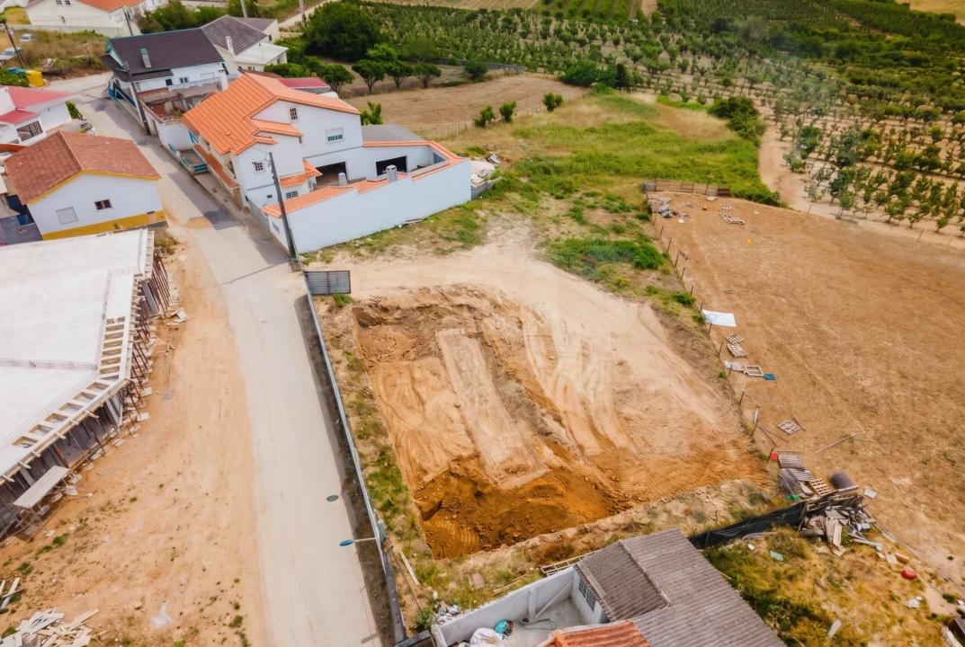 Moradia T4 para Venda em Roliça Foto 9