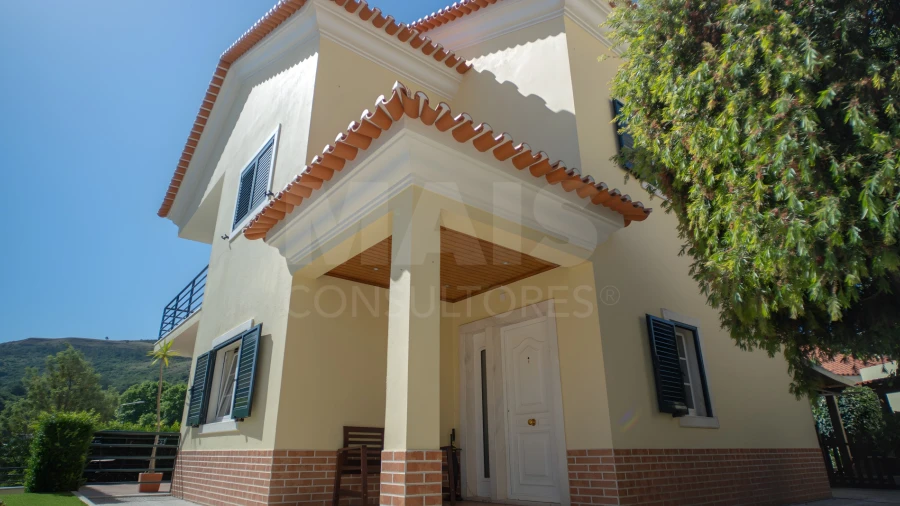 Moradia T4 para Venda em Bucelas