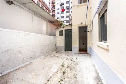 Prédio para Venda em Cacém e São Marcos