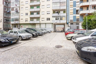 Prédio para Venda em Cacém e São Marcos