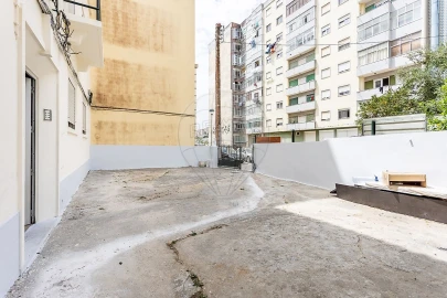 Prédio para Venda em Cacém e São Marcos