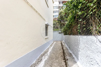 Prédio para Venda em Cacém e São Marcos