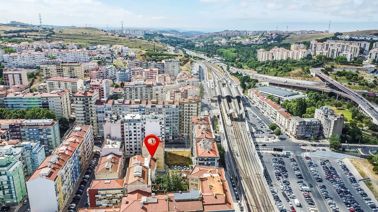 Prédio para Venda em Cacém e São Marcos Foto 35
