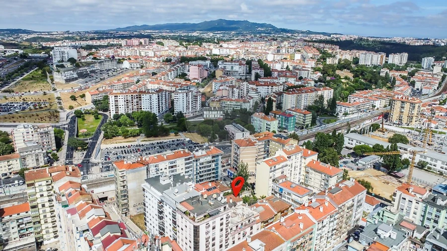 Prédio para Venda em Cacém e São Marcos Foto 41