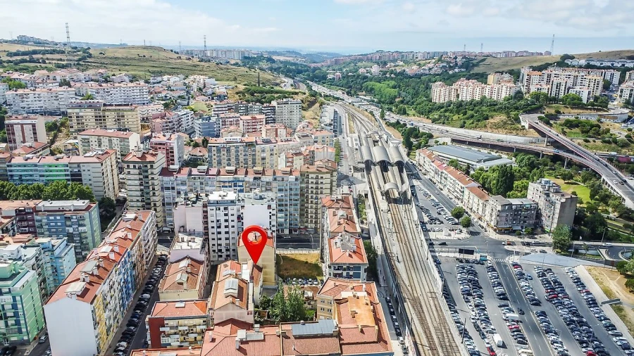 Prédio para Venda em Cacém e São Marcos Foto 35