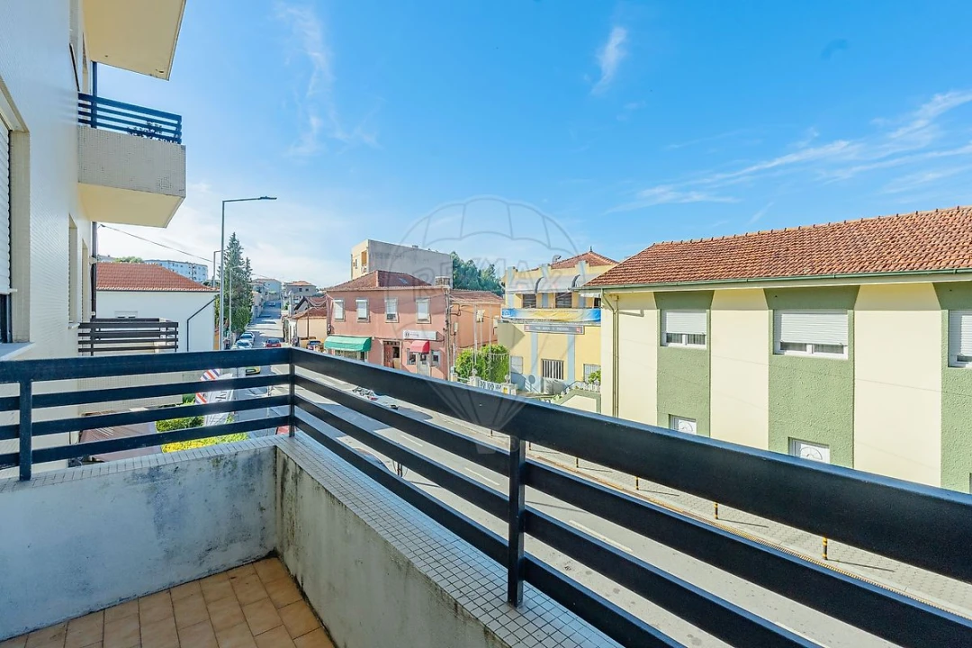 Apartamento T2 para Venda em Vilar de Andorinho Foto 22