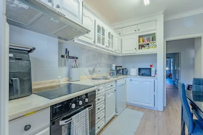 Apartamento T2 para Venda em Vilar de Andorinho