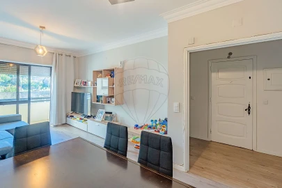 Apartamento T2 para Venda em Vilar de Andorinho