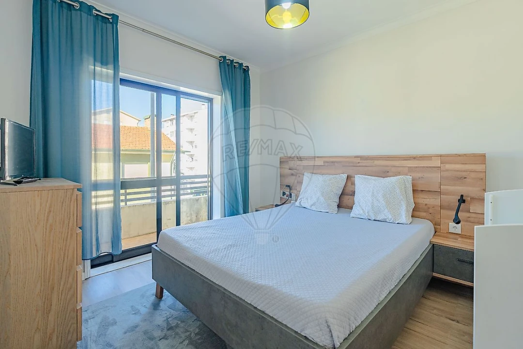 Apartamento T2 para Venda em Vilar de Andorinho Foto 20