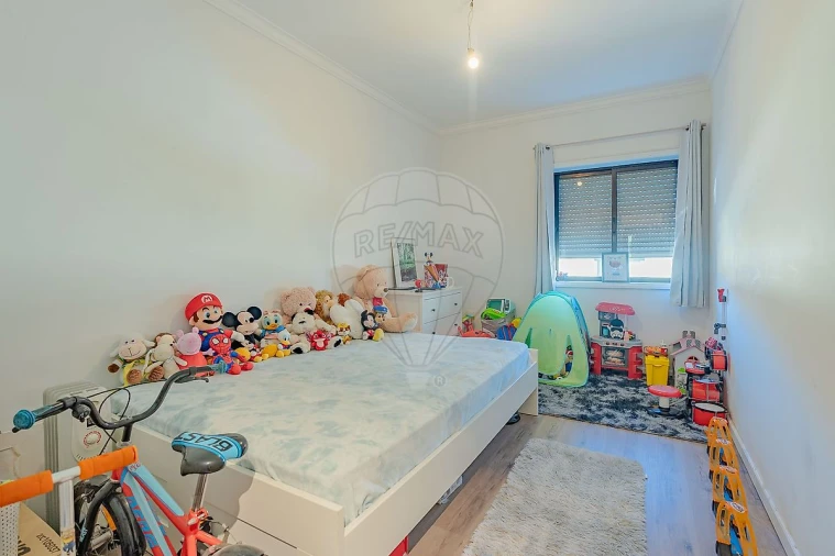 Apartamento T2 para Venda em Vilar de Andorinho Foto 17