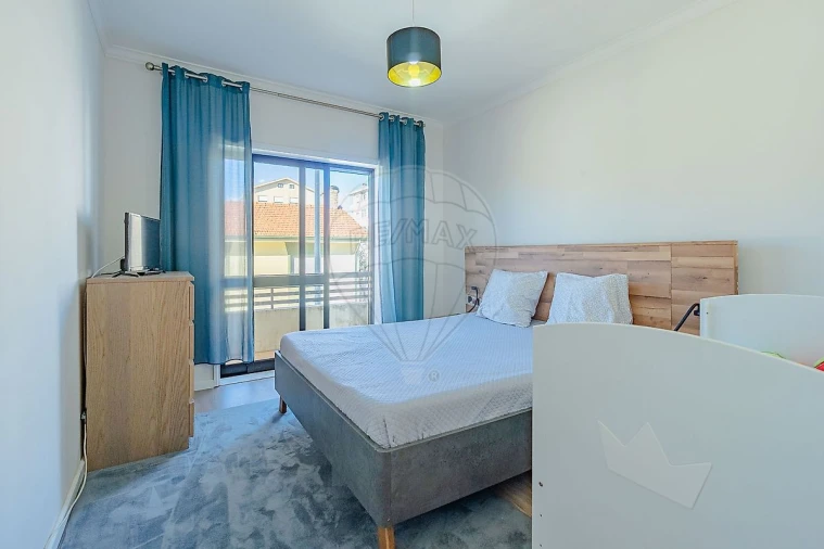 Apartamento T2 para Venda em Vilar de Andorinho Foto 19