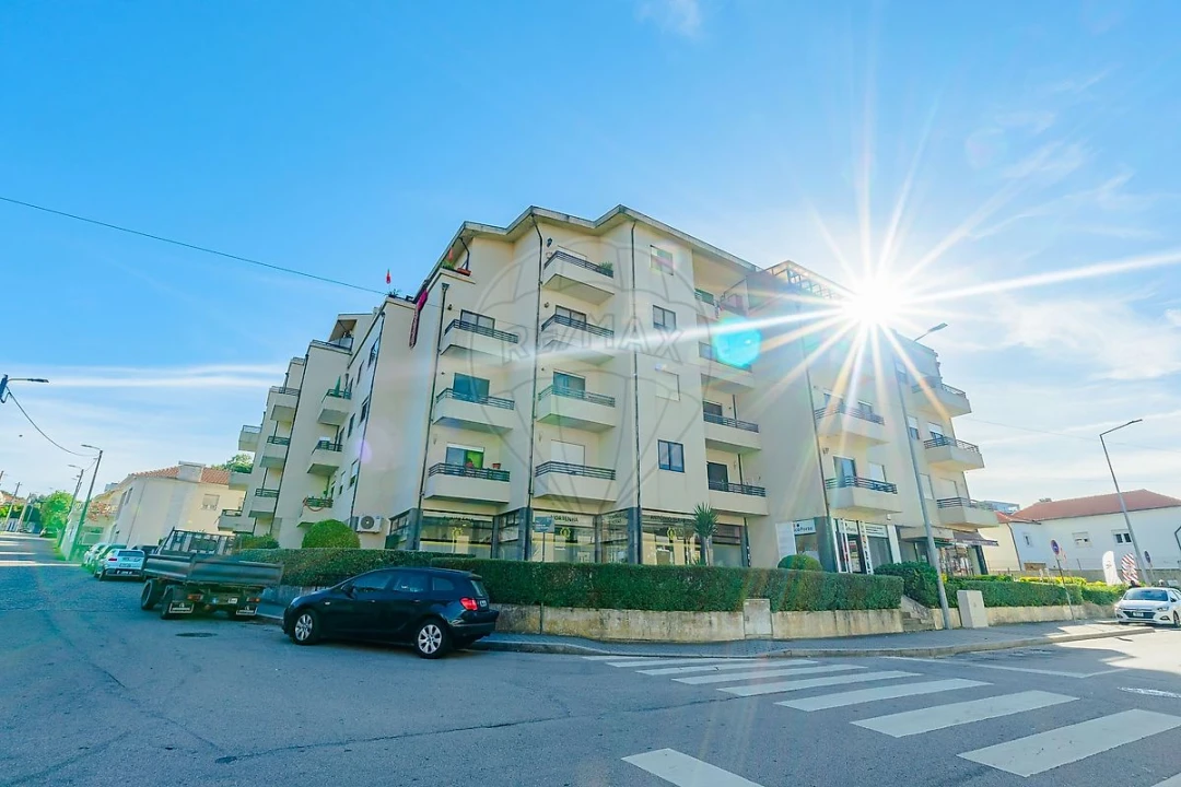 Apartamento T2 para Venda em Vilar de Andorinho Foto 28