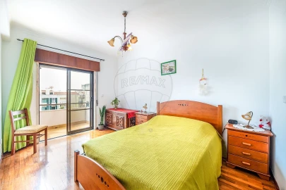 Apartamento T3 para Venda em Alverca do Ribatejo e Sobralinho