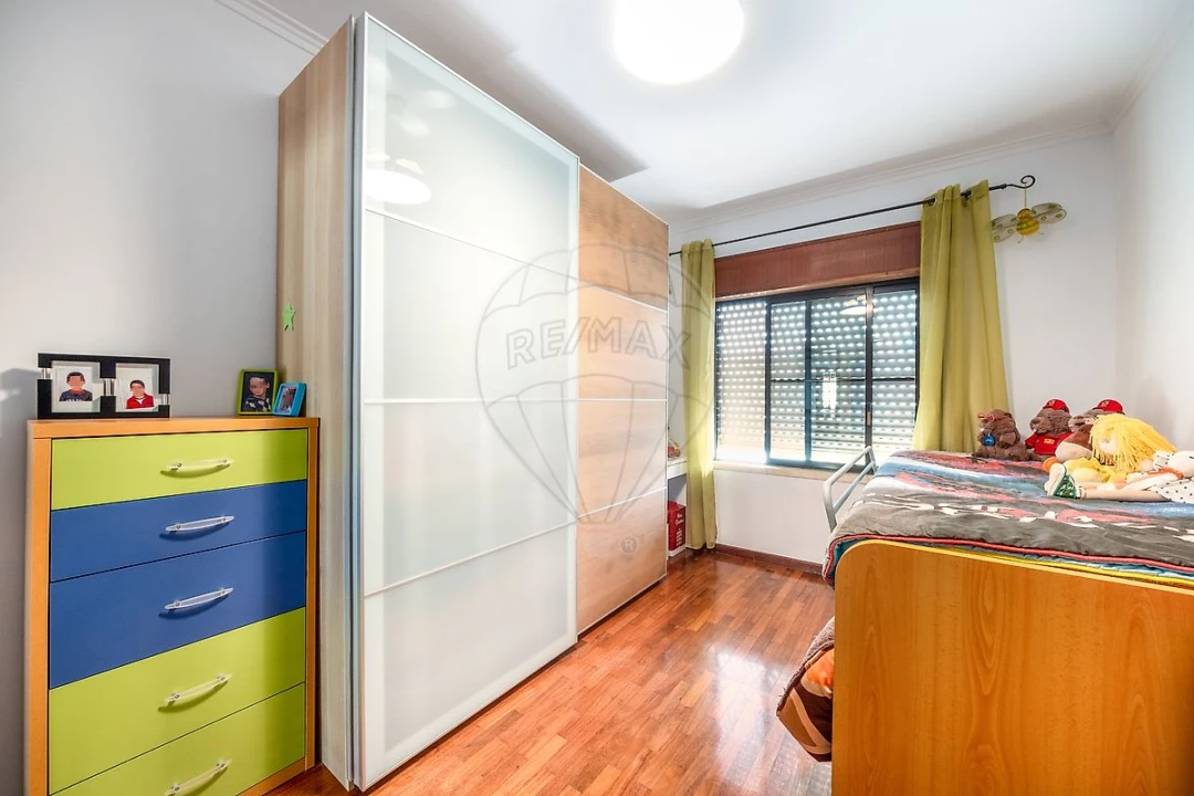 Apartamento T3 para Venda em Alverca do Ribatejo e Sobralinho Foto 16