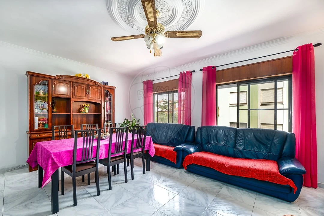 Apartamento T3 para Venda em Alverca do Ribatejo e Sobralinho Foto 7
