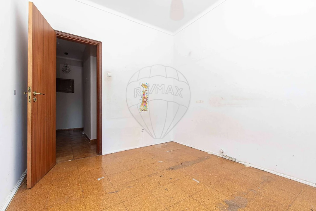 Apartamento T3 para Venda em Vila Franca de Xira Foto 17