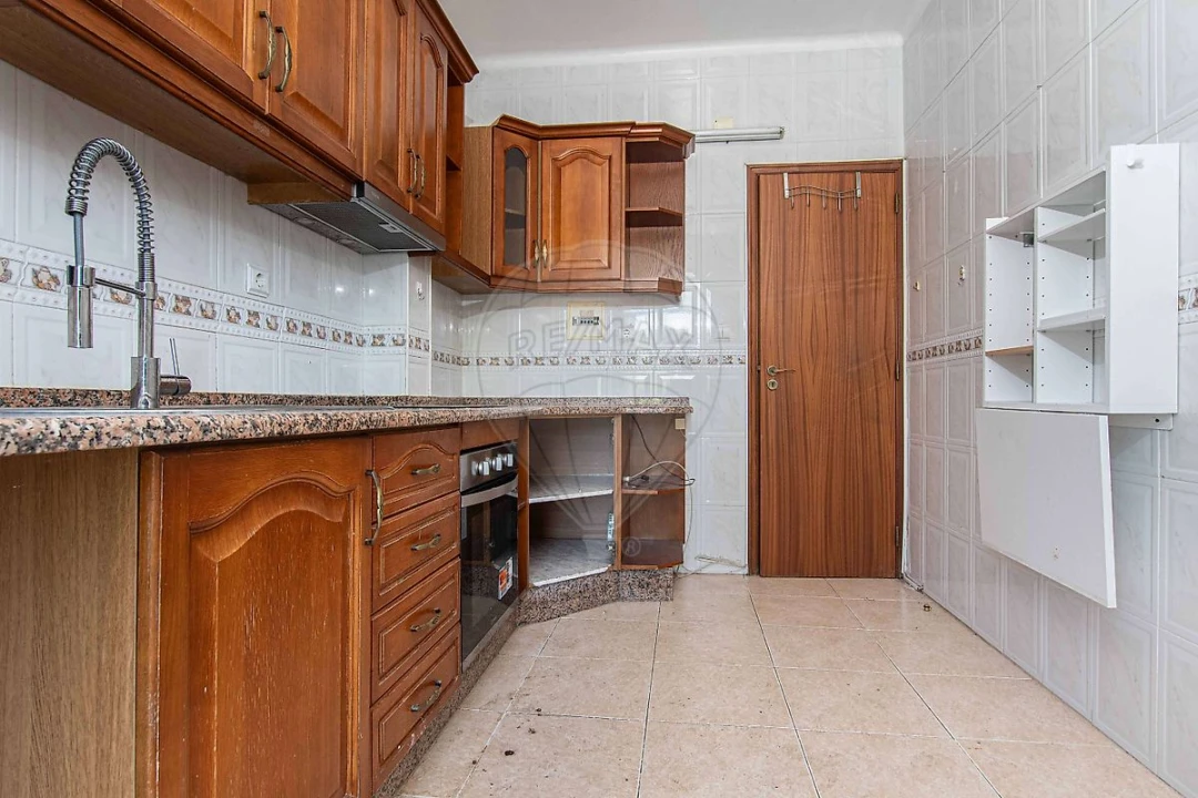 Apartamento T3 para Venda em Vila Franca de Xira Foto 10