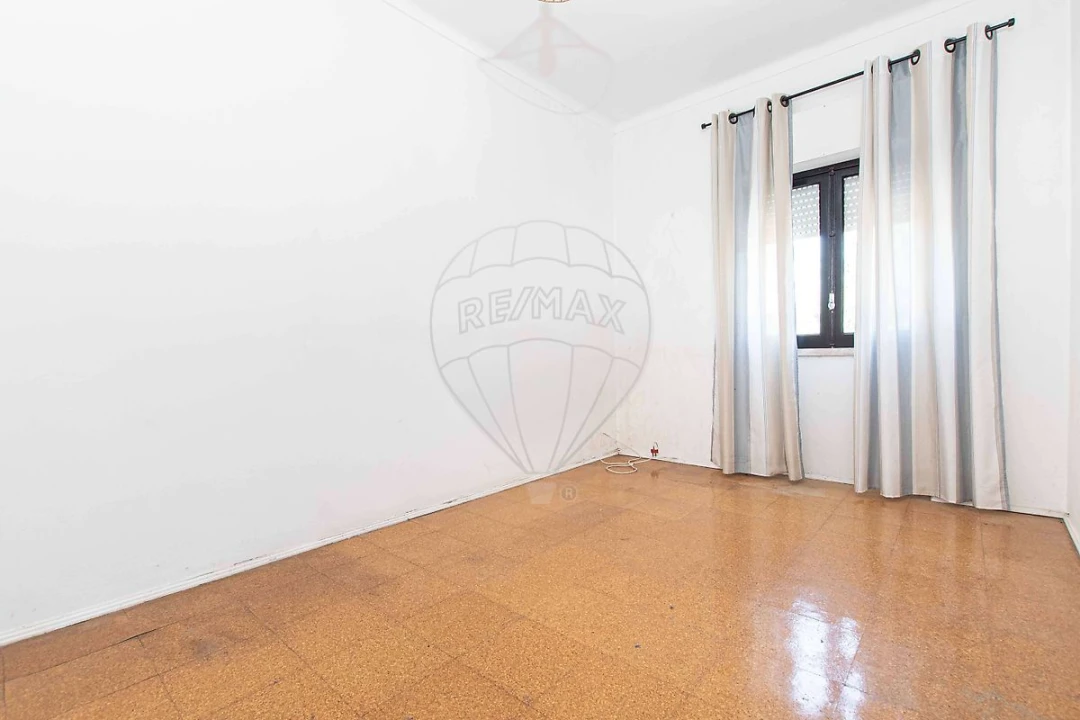 Apartamento T3 para Venda em Vila Franca de Xira Foto 16