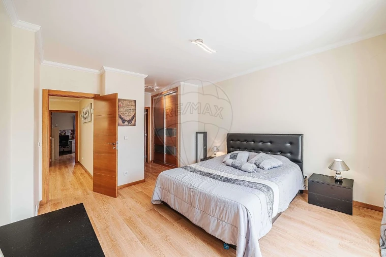 Moradia T5 para Venda em Ponte do Rol Foto 8