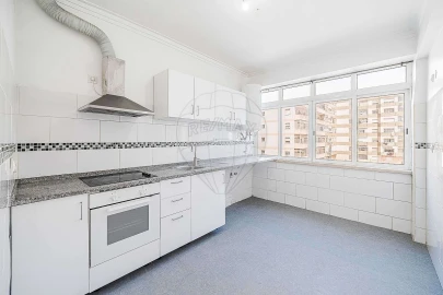 Apartamento T2 para Venda em Agualva e Mira-Sintra