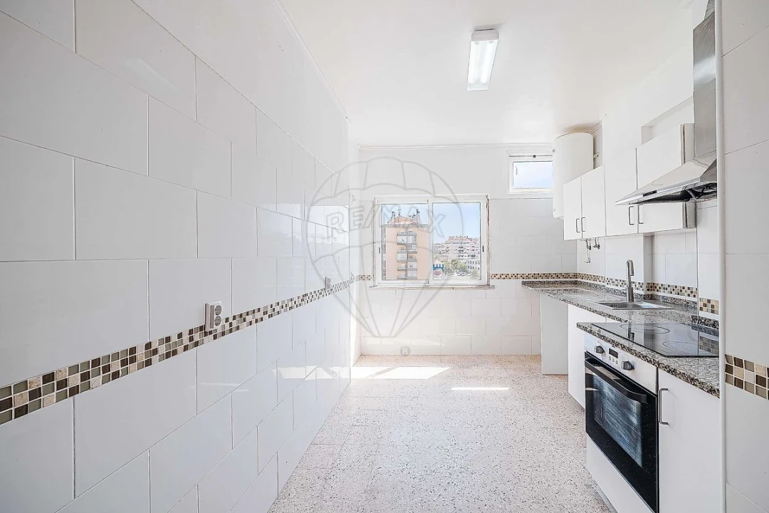 Apartamento T2 para Venda em Cacém e São Marcos Foto 18