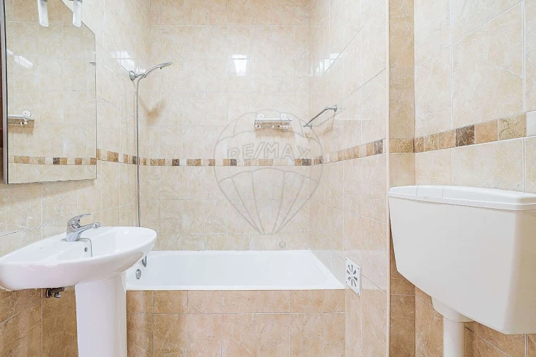 Apartamento T2 para Venda em Cacém e São Marcos Foto 14