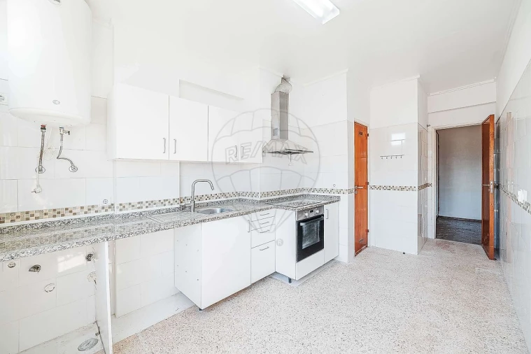 Apartamento T2 para Venda em Cacém e São Marcos Foto 20