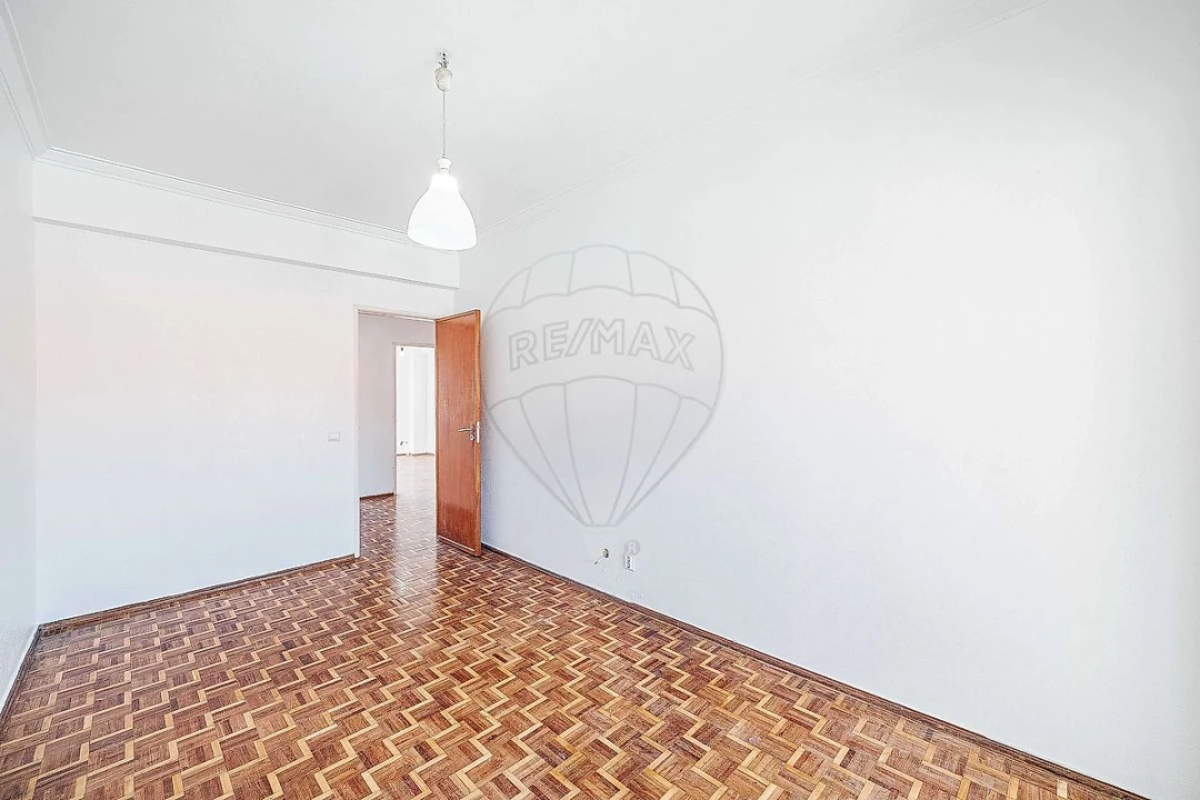 Apartamento T2 para Venda em Cacém e São Marcos Foto 9