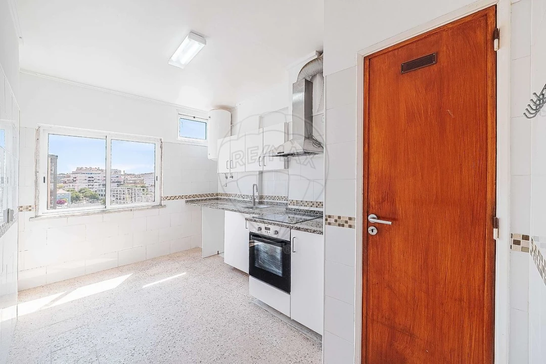 Apartamento T2 para Venda em Cacém e São Marcos Foto 17