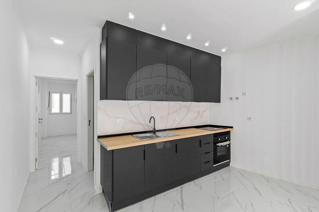Apartamento T1 para Venda em Almada, Cova da Piedade, Pragal e Cacilhas Foto 9