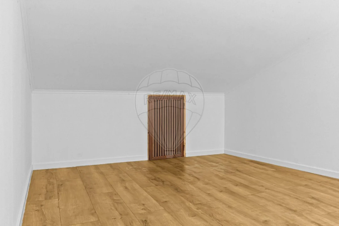 Apartamento T1 para Venda em Almada, Cova da Piedade, Pragal e Cacilhas Foto 3