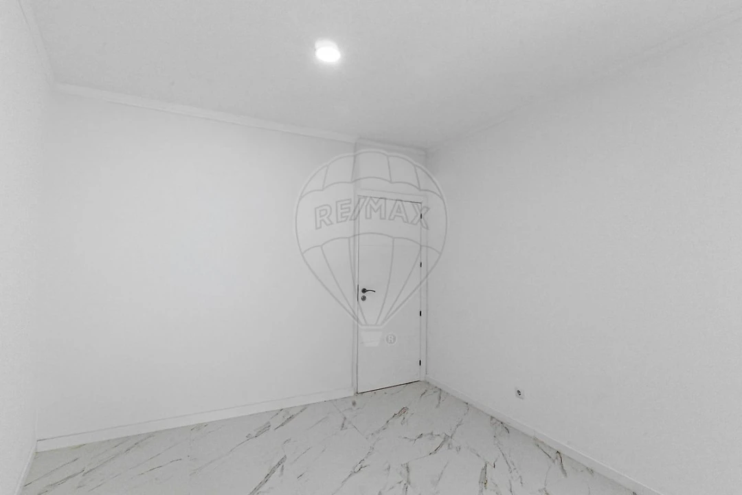 Apartamento T1 para Venda em Almada, Cova da Piedade, Pragal e Cacilhas Foto 6