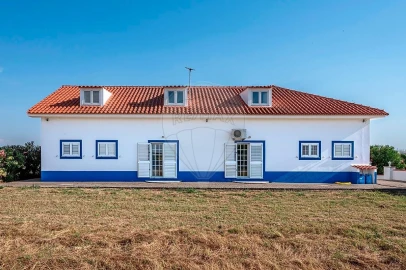 Quinta T3 para Venda em Ferreira do Alentejo e Canhestros