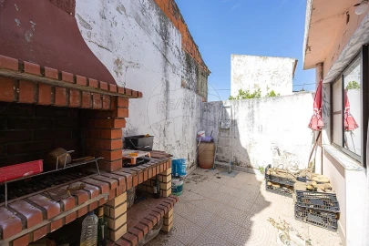 Moradia T2 para Venda em Alenquer (Santo Estêvão e Triana)
