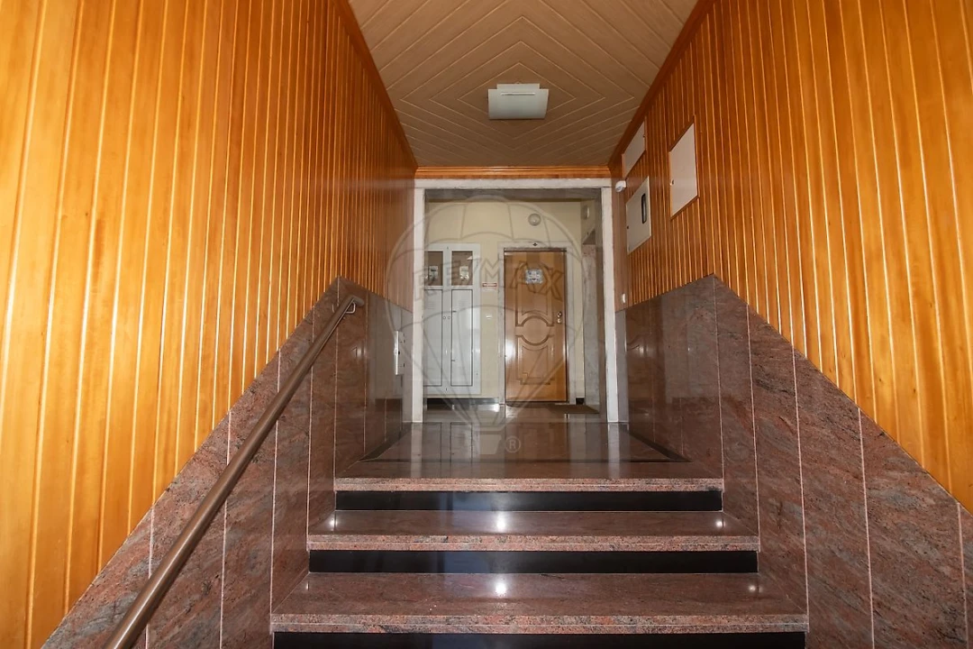 Apartamento T2 para Venda em Azambuja Foto 2