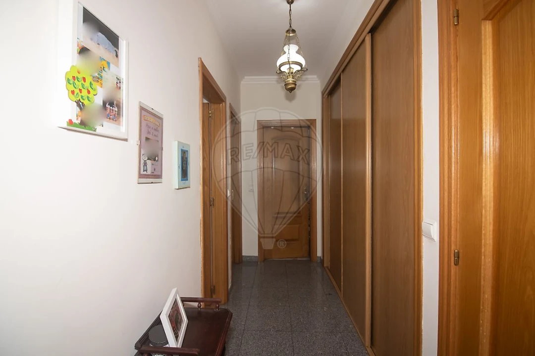 Apartamento T2 para Venda em Azambuja Foto 19