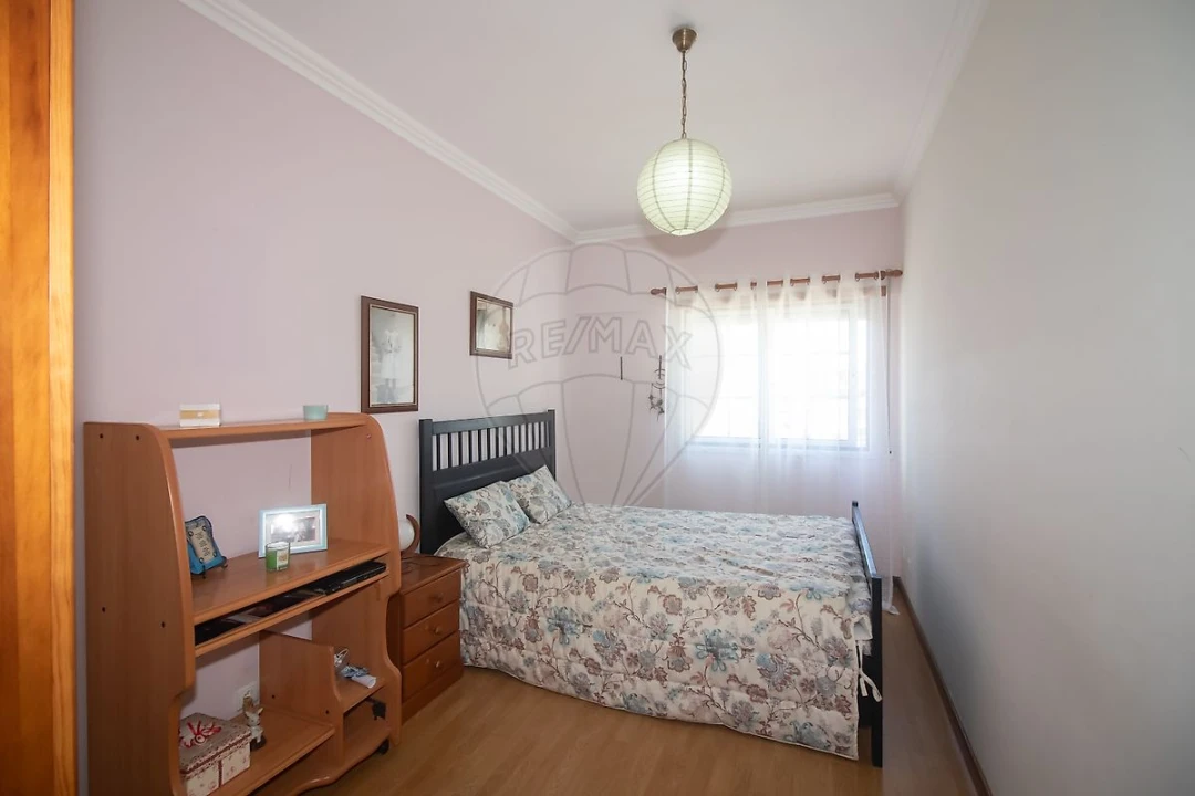 Apartamento T2 para Venda em Azambuja Foto 20
