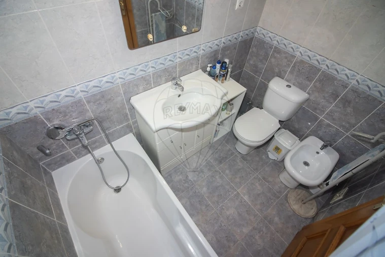 Apartamento T2 para Venda em Azambuja Foto 24