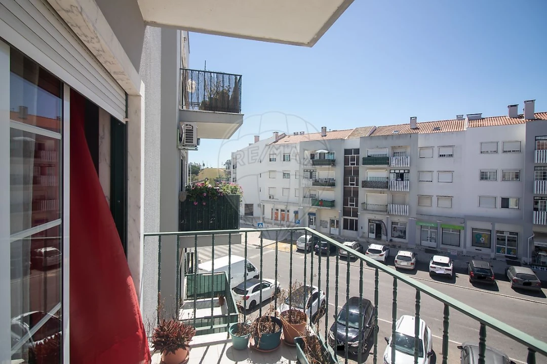 Apartamento T2 para Venda em Azambuja Foto 11