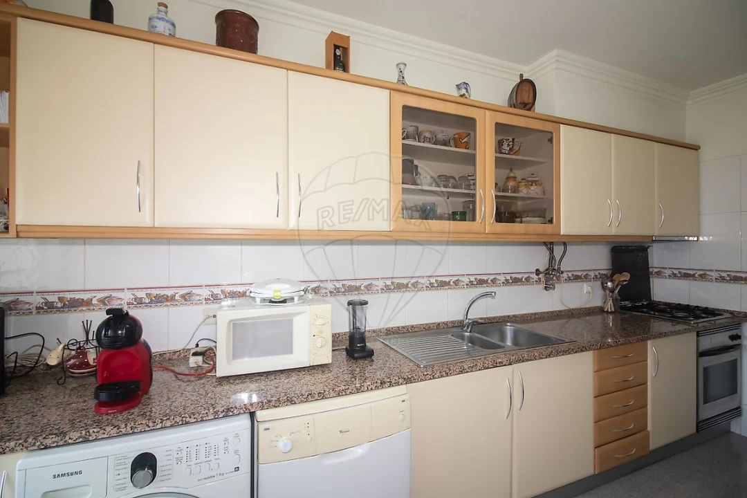 Apartamento T2 para Venda em Azambuja Foto 18