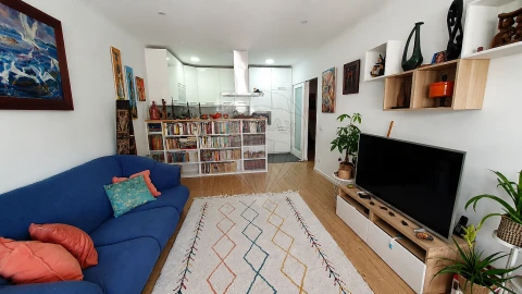 Apartamento T2 para Arrendamento em Algés, Linda-A-Velha e Cruz Quebrada-Dafundo