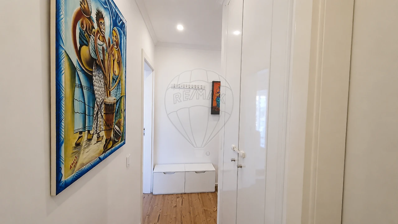 Apartamento T2 para Arrendamento em Algés, Linda-A-Velha e Cruz Quebrada-Dafundo Foto 3