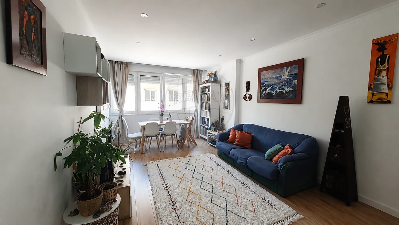 Apartamento T2 para Arrendamento em Algés, Linda-A-Velha e Cruz Quebrada-Dafundo Foto 10