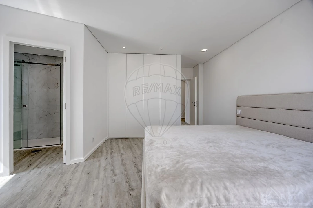 Apartamento T3 para Venda em São Felix da Marinha Foto 15